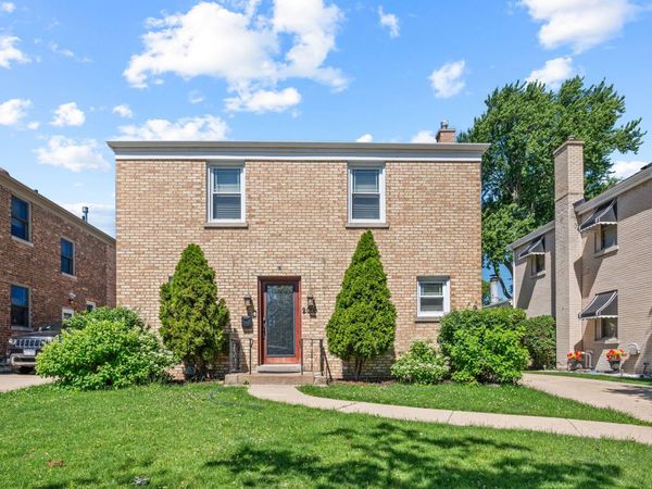 2016 N 75th Avenue , Elmwood Park, IL 60707