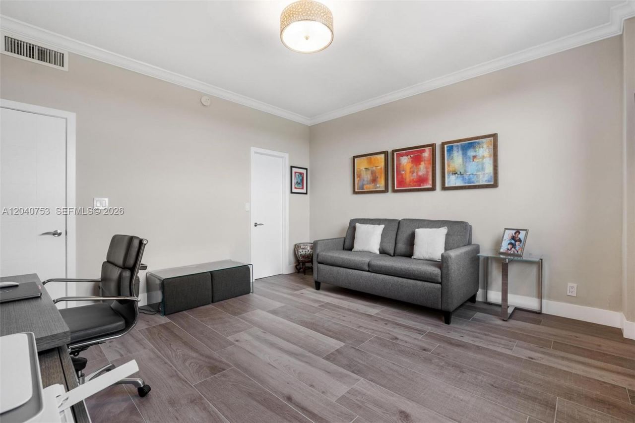 90 Edgewater Dr , Unit PH03, Coral Gables, FL 33133 Photo
