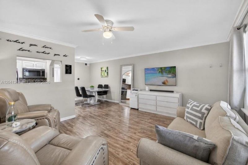 111 Shore Ct, Unit 205, North Palm Beach, FL 33408 Photo
