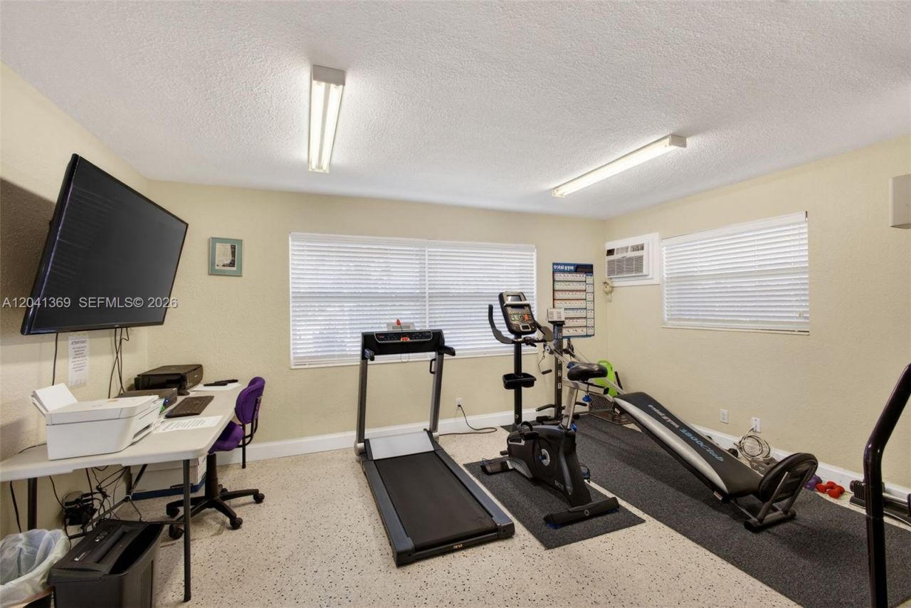 111 Shore Ct , Unit 205, North Palm Beach, FL 33408 Photo