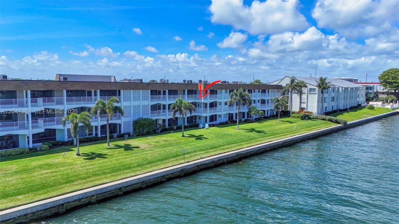 111 Shore Ct , Unit 205, North Palm Beach, FL 33408 Photo
