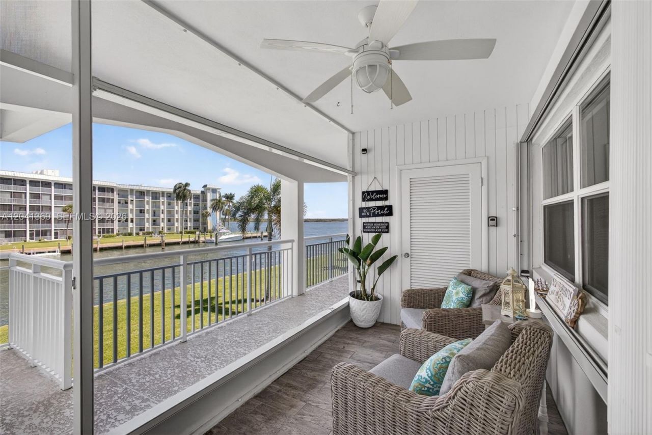 111 Shore Ct , Unit 205, North Palm Beach, FL 33408 Photo
