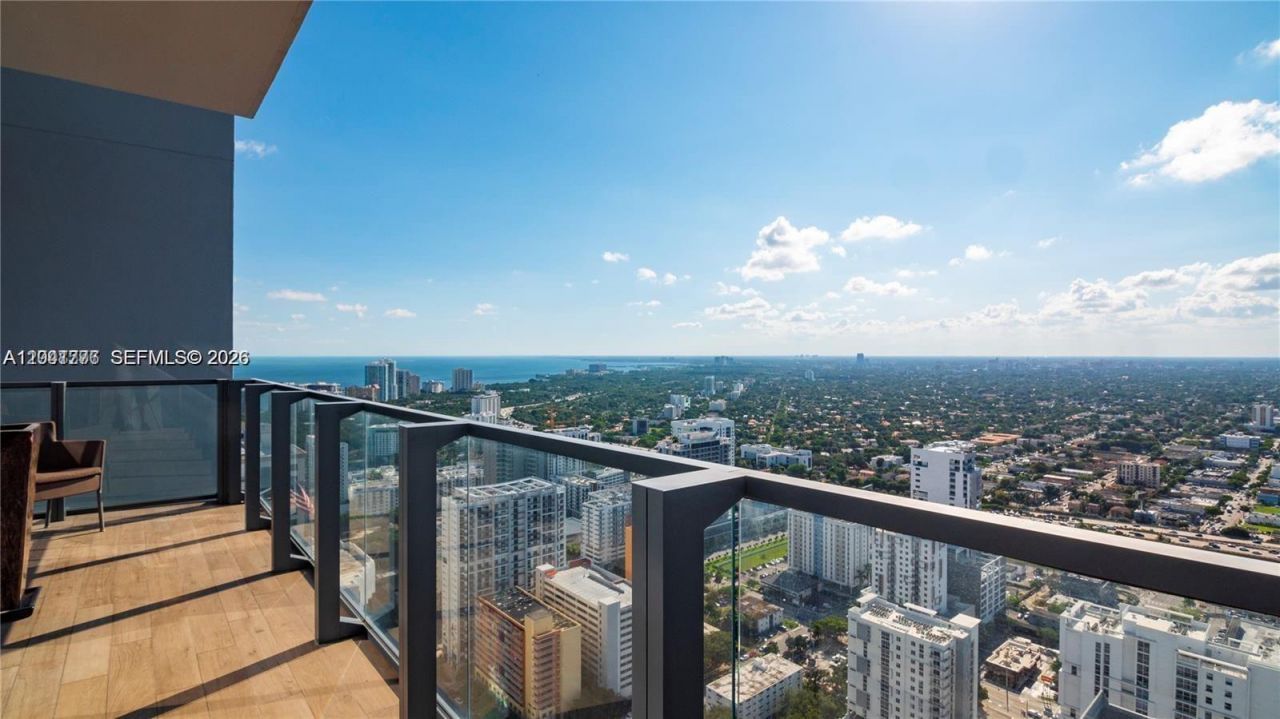 88 SW 7th St , Unit 4106, Miami, FL 33130 Photo