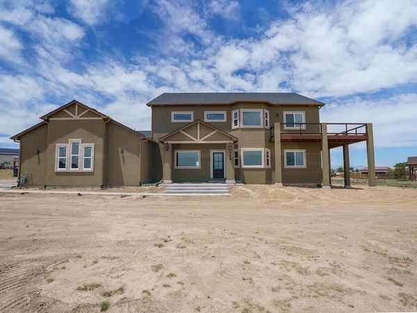 999 Charlo Dr, Pueblo, CO 81007