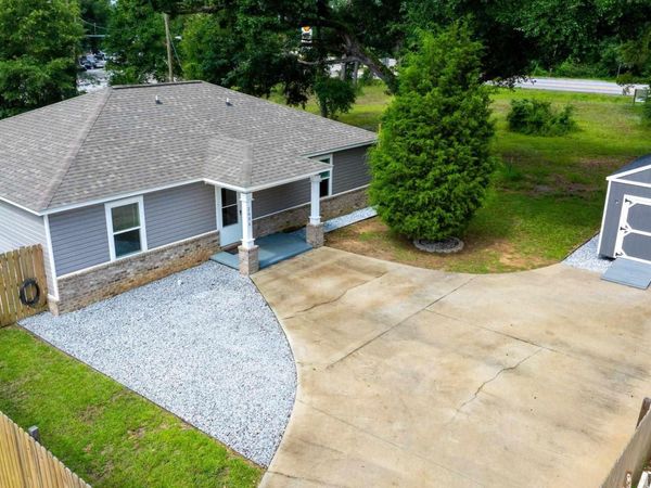 2606 Gulf Beach Hwy, Pensacola, FL 32507