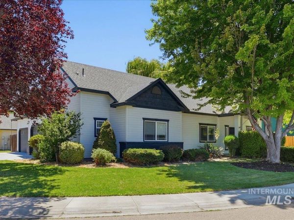 1827 W Lotus Ponds Ct., Nampa, ID 83651