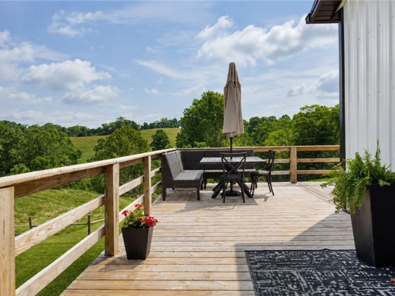 2244 N Parmiter Road NE, McConnelsville, OH 43756 Photo 9