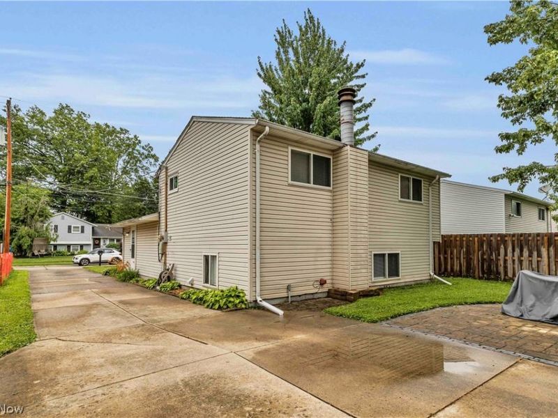 5983 Rosebelle Avenue, North Ridgeville, OH 44039 Photo 28