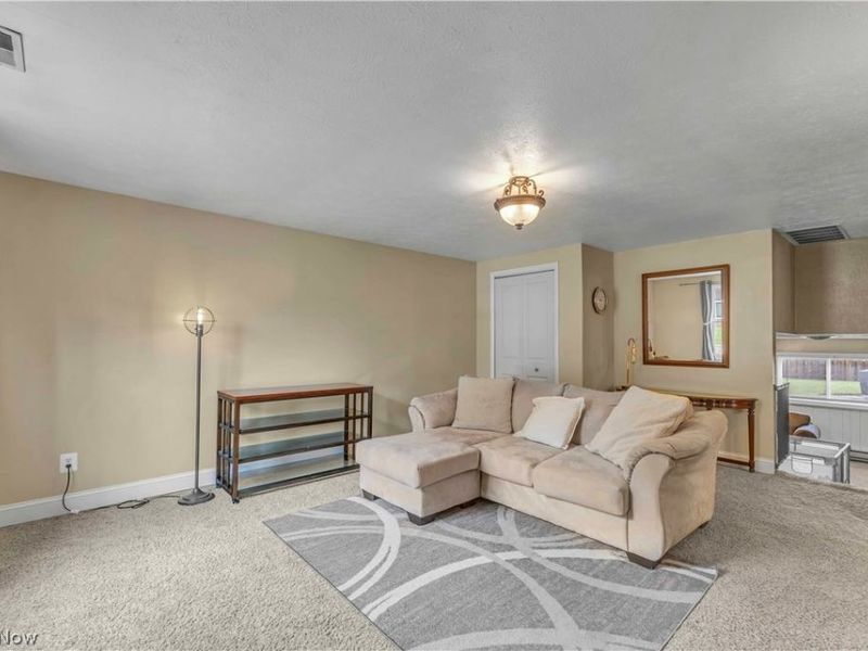 5983 Rosebelle Avenue, North Ridgeville, OH 44039 Photo 4