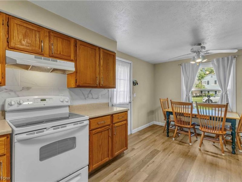 5983 Rosebelle Avenue, North Ridgeville, OH 44039 Photo 9