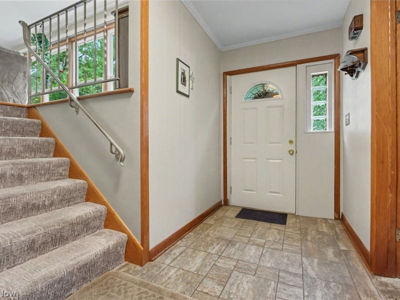 669 Westridge Road, Akron, OH 44333 Photo 3
