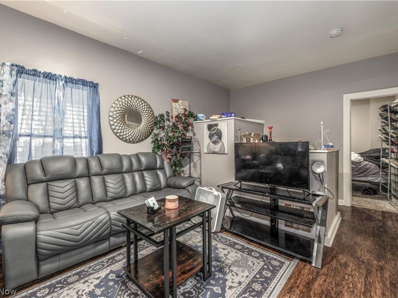 505 Rentschler Street, Akron, OH 44304 Photo 8