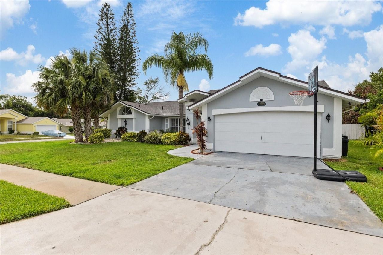 13528 Woodside Drive, Hudson, FL 34667 Photo