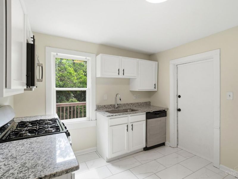 5128 Blaesi Street, Cincinnati, OH 45227 Photo 7