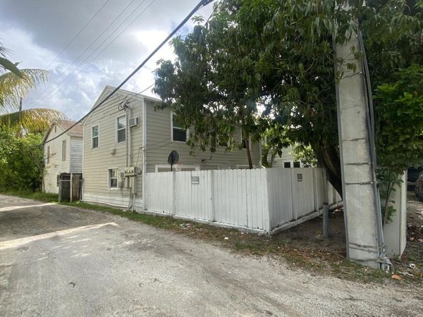 115 NE 2nd Street, Unit 2, Fort Lauderdale, FL 33301