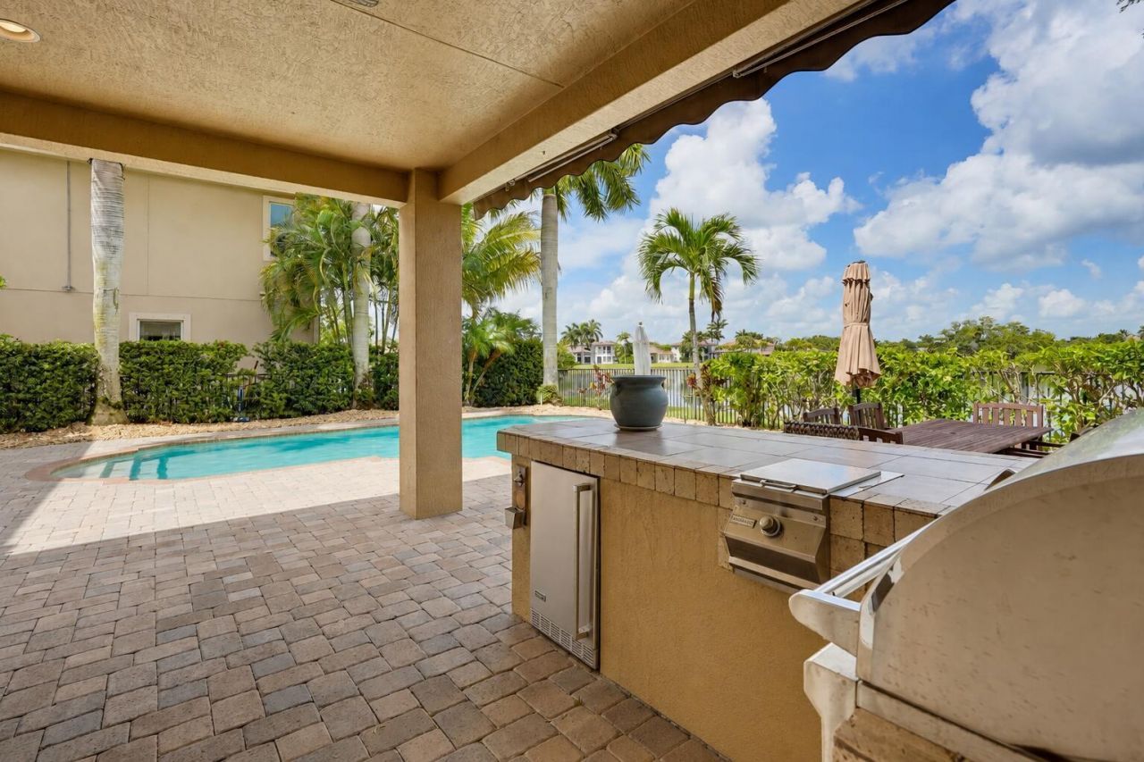 731 Edgebrook Lane, Royal Palm Beach, FL 33411 Photo