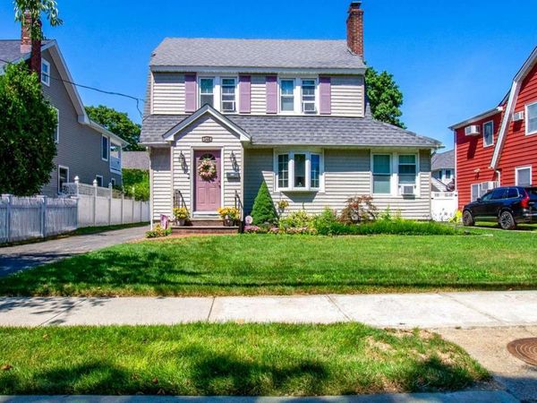 145 Raymond Street, Rockville Centre, NY 11570