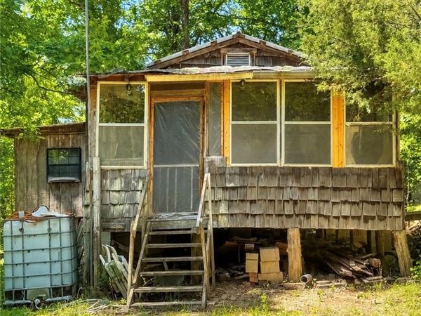 2710 NC 2847 , Marble Falls, AR 72648