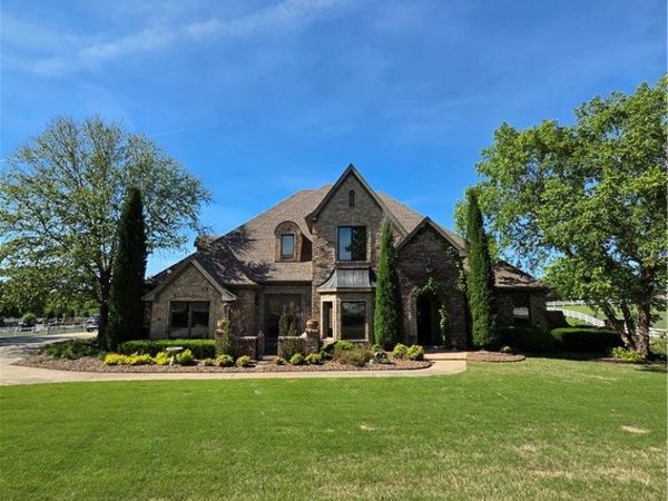 6847 Western Trails Drive , Springdale, AR 72762