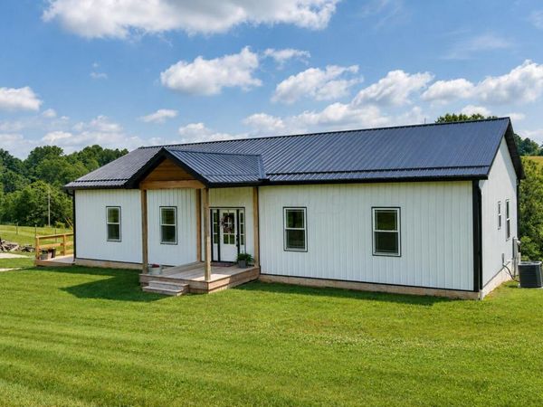 2244 N Parmiter Road NE, Mcconnelsville, OH 43756