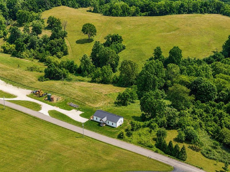 2244 N Parmiter Road NE, McConnelsville, OH 43756 Photo 10
