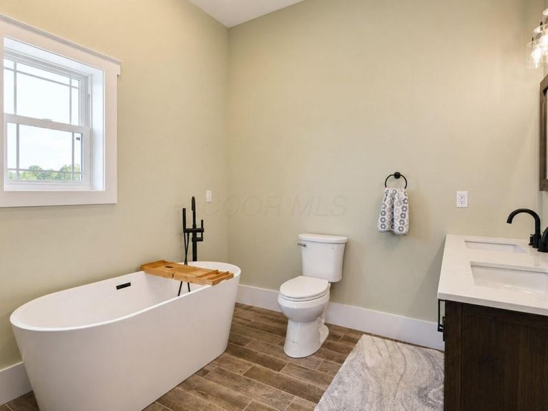 2244 N Parmiter Road NE, McConnelsville, OH 43756 Photo 6