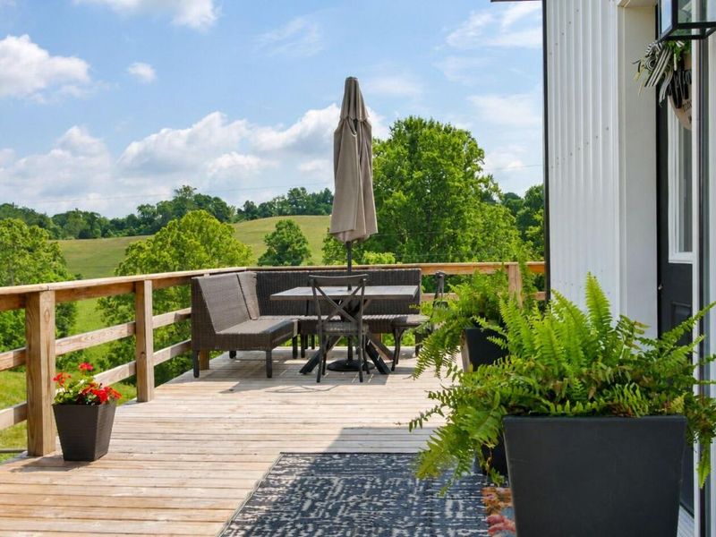 2244 N Parmiter Road NE, McConnelsville, OH 43756 Photo 9