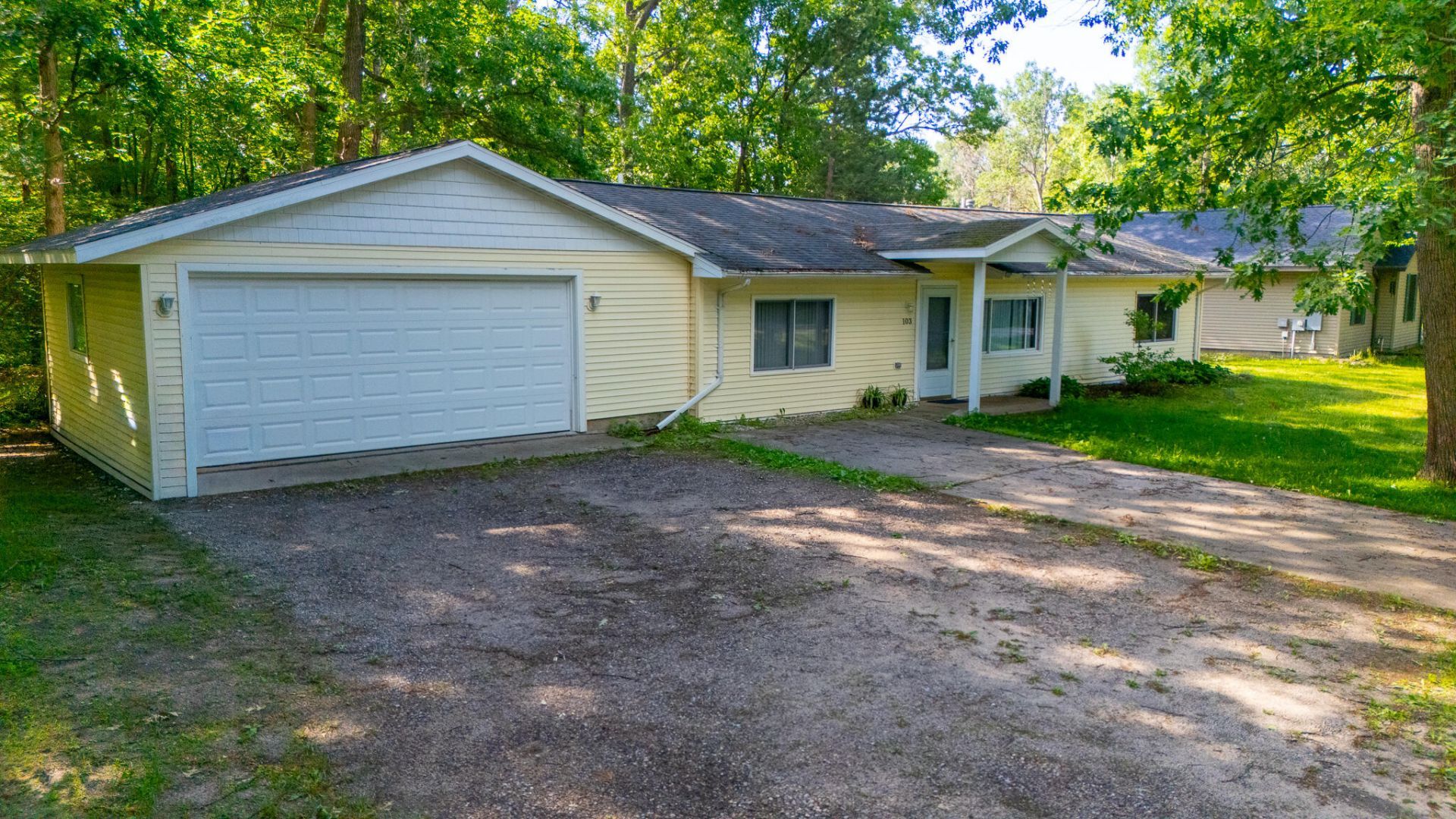 103 Marigold Lane, Houghton Lake, MI 48629 Main Photo