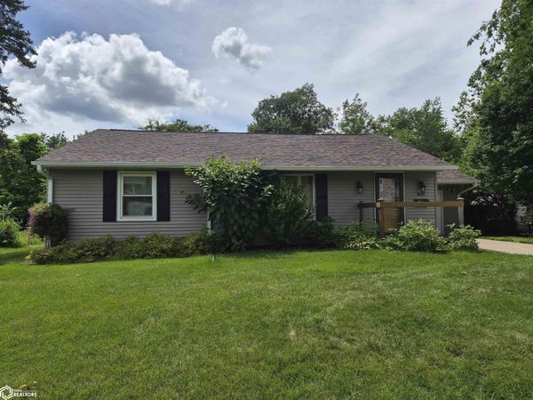 1429 Summer Street, Grinnell, IA 50112