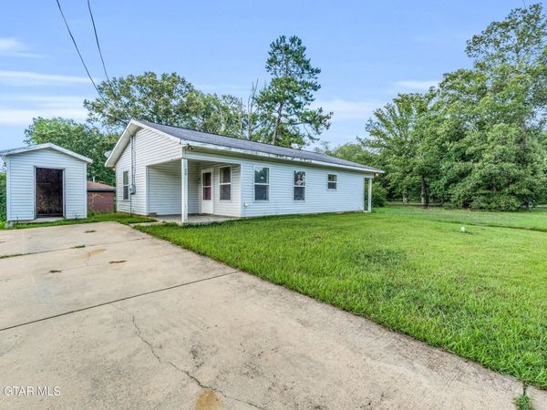 29 Greenwood Street, Starkville, MS 39759