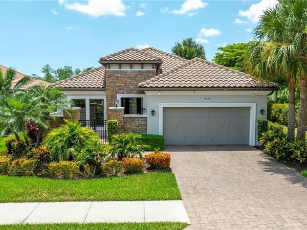 8879 Vaccaro CT , NAPLES, FL 34119