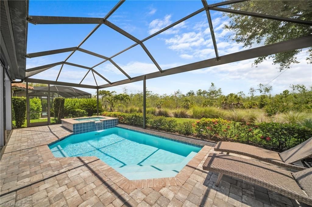 8879 Vaccaro Ct, Naples, FL 34119 Photo