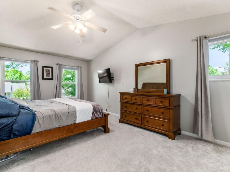 7984 Schoolside Drive, Westerville, OH 43081 Photo 19