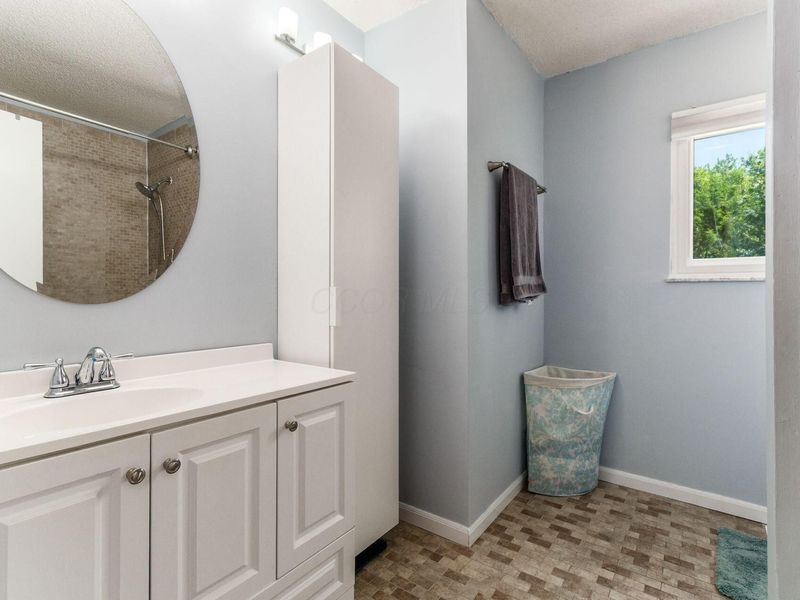 7984 Schoolside Drive, Westerville, OH 43081 Photo 23