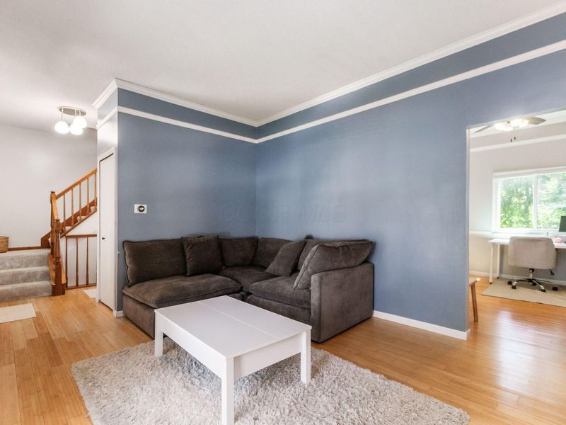 7984 Schoolside Drive, Westerville, OH 43081 Photo 4
