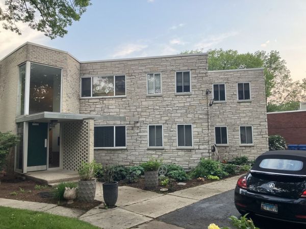 424 Braeside Road , Unit 2N, Highland Park, IL 60035