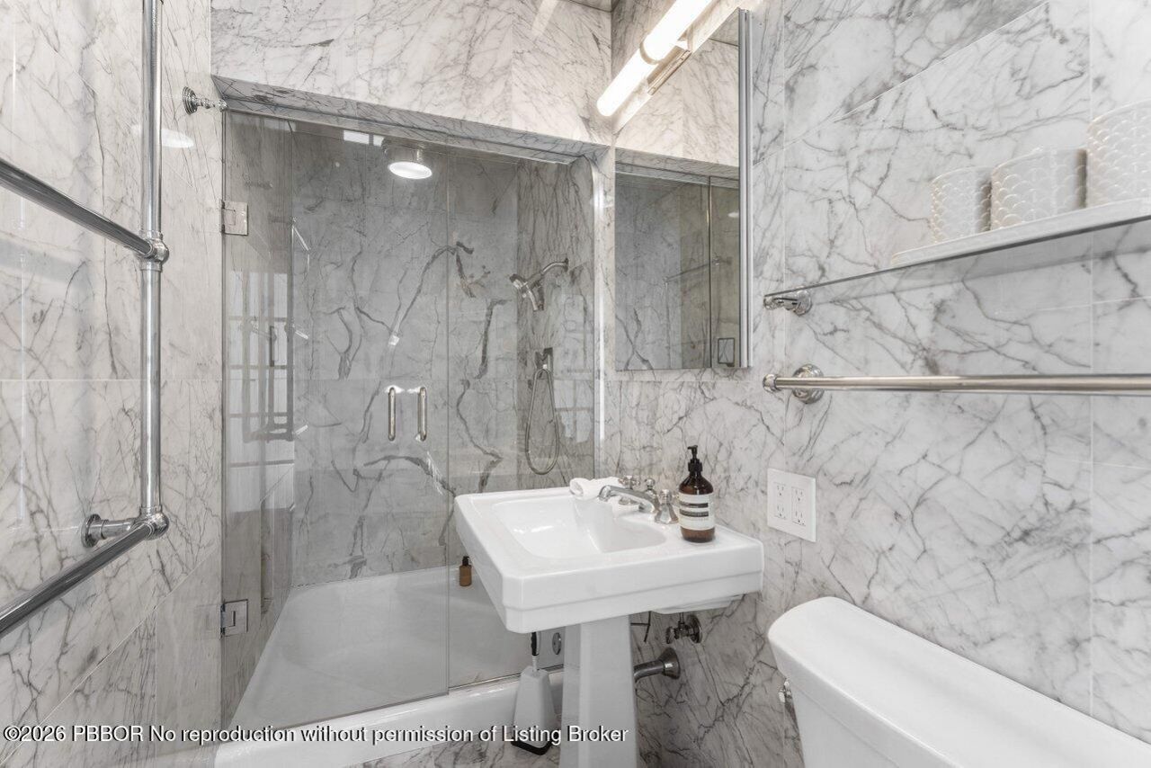162 Peruvian Avenue, Palm Beach, FL 33480 Photo