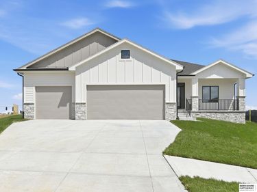 16718 Mormon Street, Bennington, NE 68007