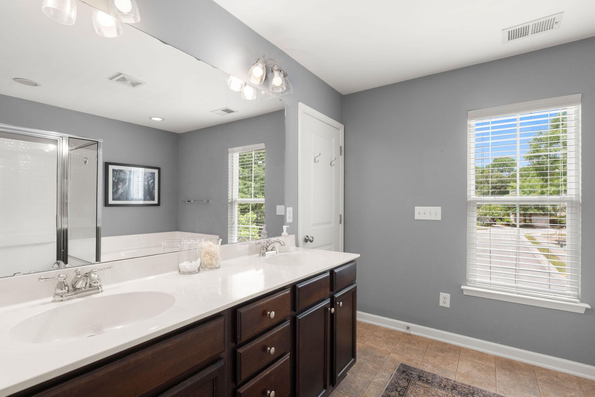 1752 Towne Street Photo 27