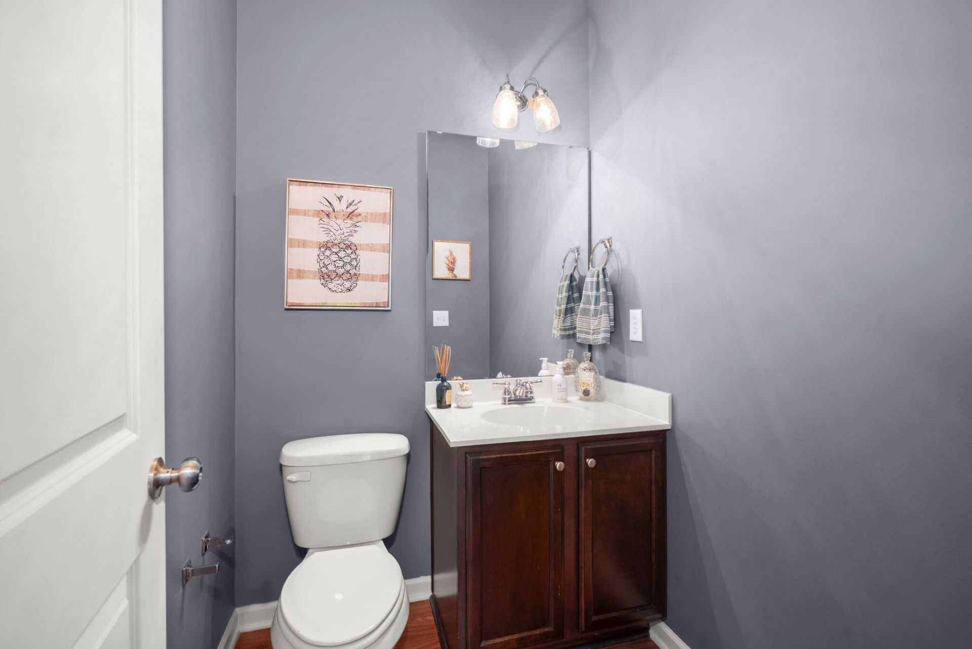 1752 Towne Street Photo 7