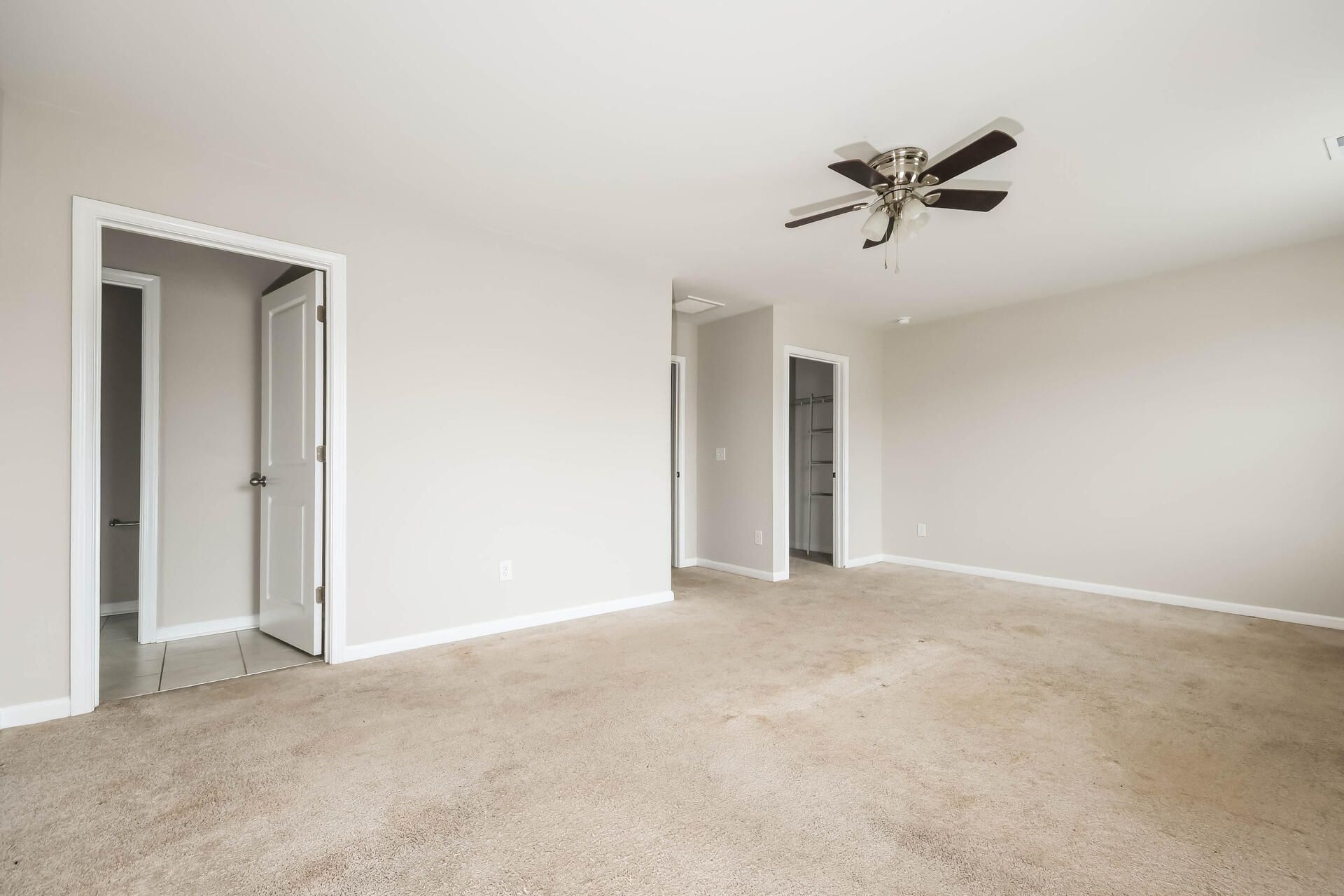 402 Bering Lane Photo 4