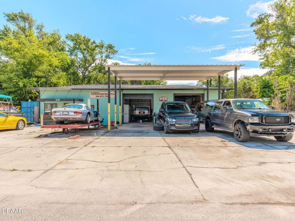 635 Carswell Avenue, Holly Hill, FL 32117