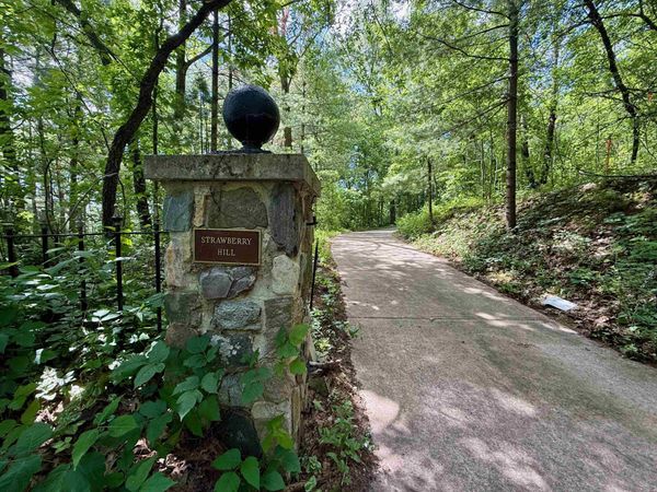 1787 Strawberry Road, Deerfield, WI 53531