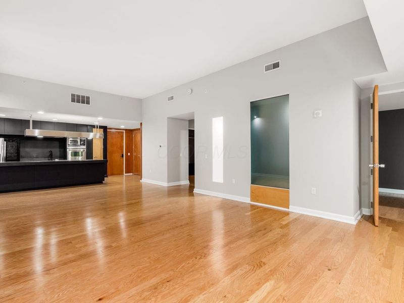 106 N High Street, Unit 506, Columbus, OH 43215 Photo 18