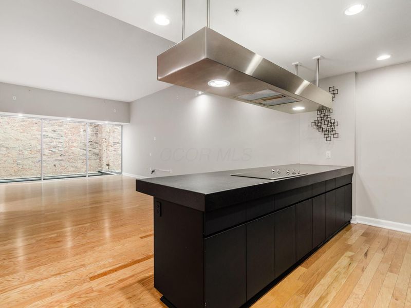 106 N High Street, Unit 506, Columbus, OH 43215 Photo 4