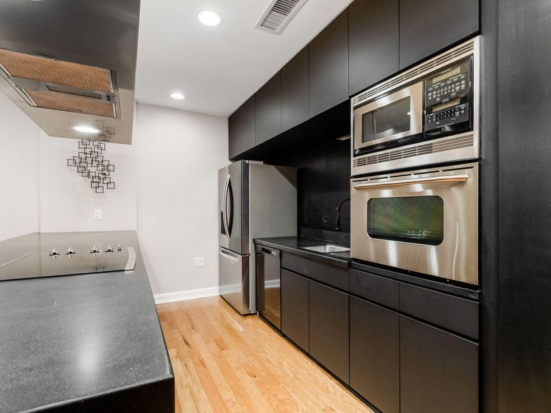 106 N High Street, Unit 506, Columbus, OH 43215 Photo 5