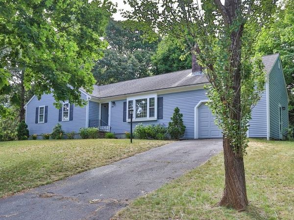 89 Pompano Rd, Yarmouth, MA 02675
