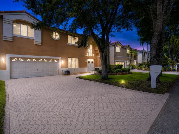 11248 Rhapsody Road, Hollywood, FL 33026