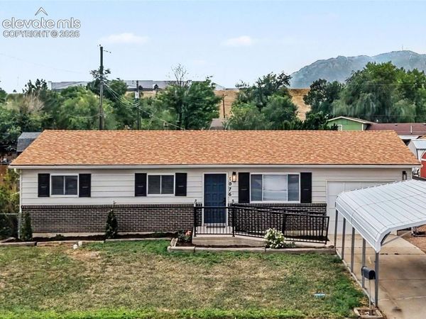 1076 Maxwell Street, Colorado Springs, CO 80906