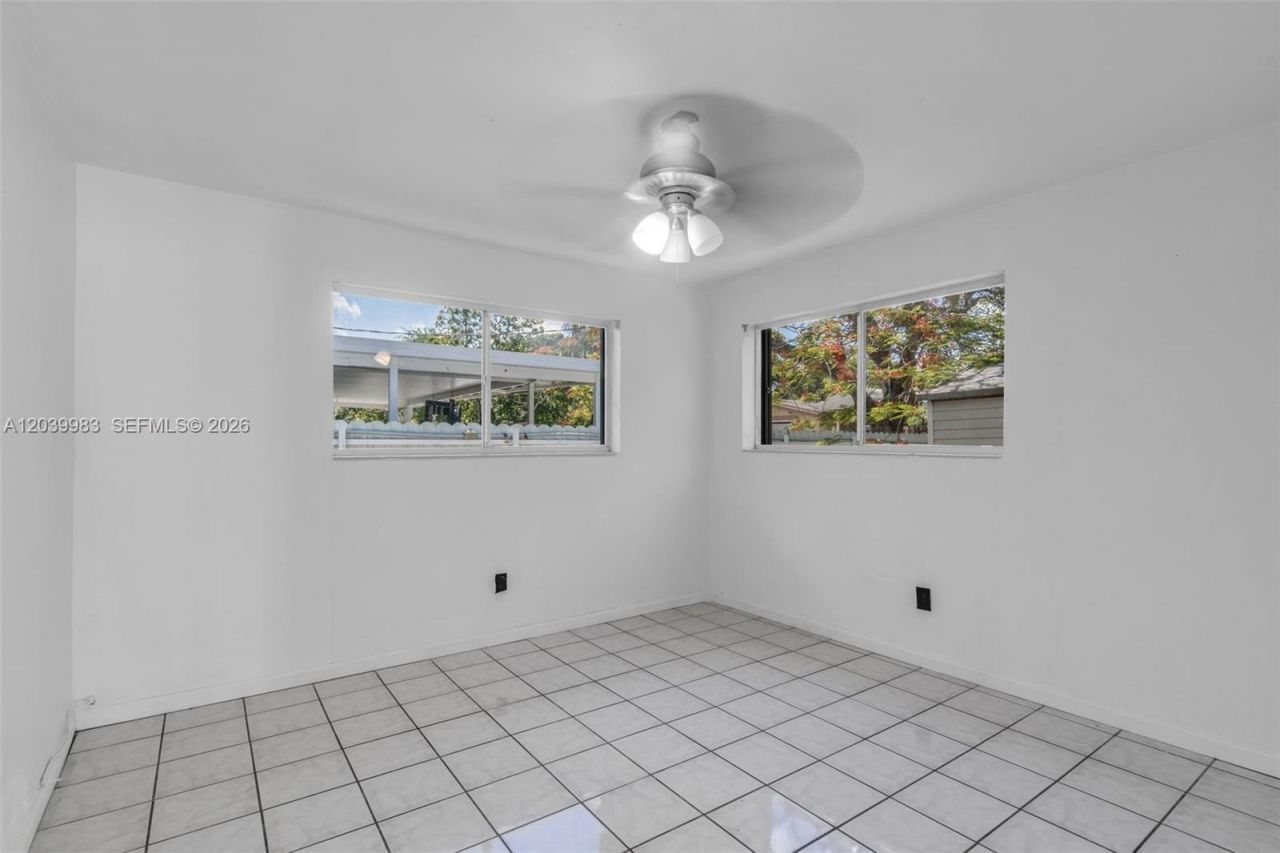 440 NW 125th St , North Miami, FL 33168 Photo
